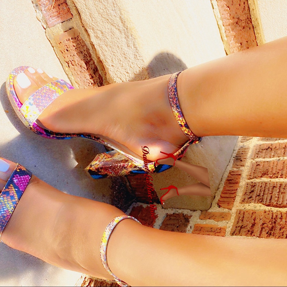 Women’s shoes